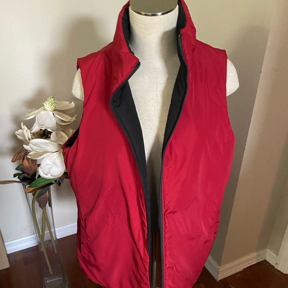 Red/Black Reversible Puffer Vest